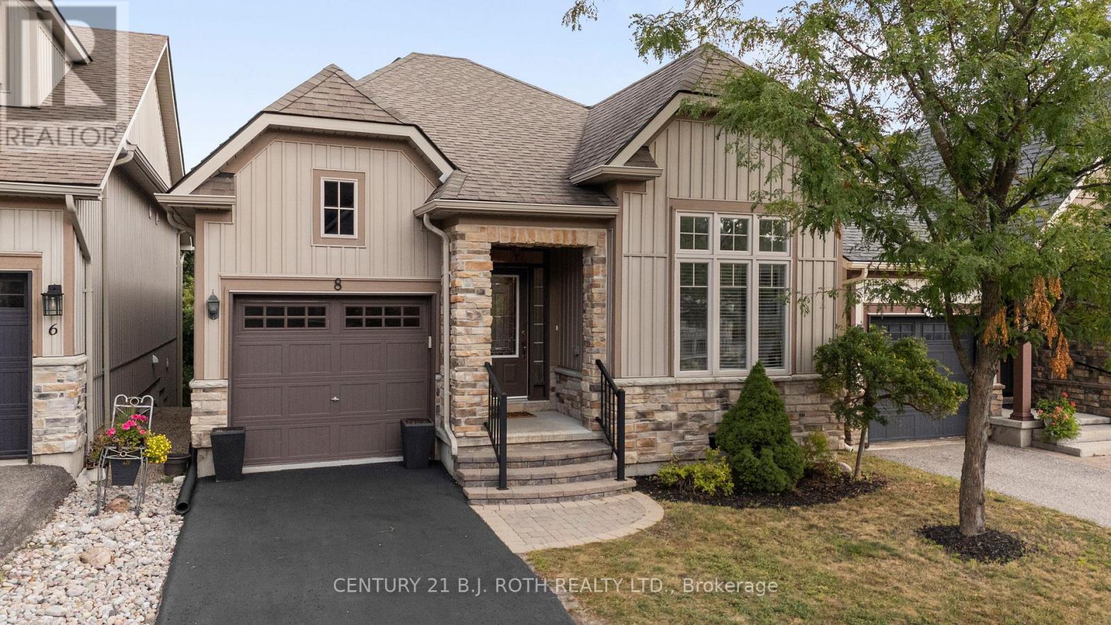 8 Canterbury Circle, Orillia, ON - Outdoor With Facade