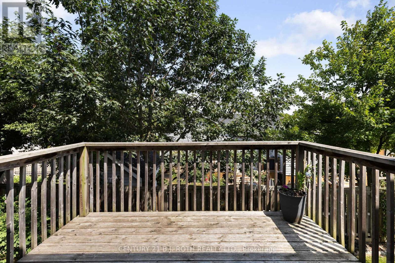 8 Canterbury Circle, Orillia, ON - Outdoor