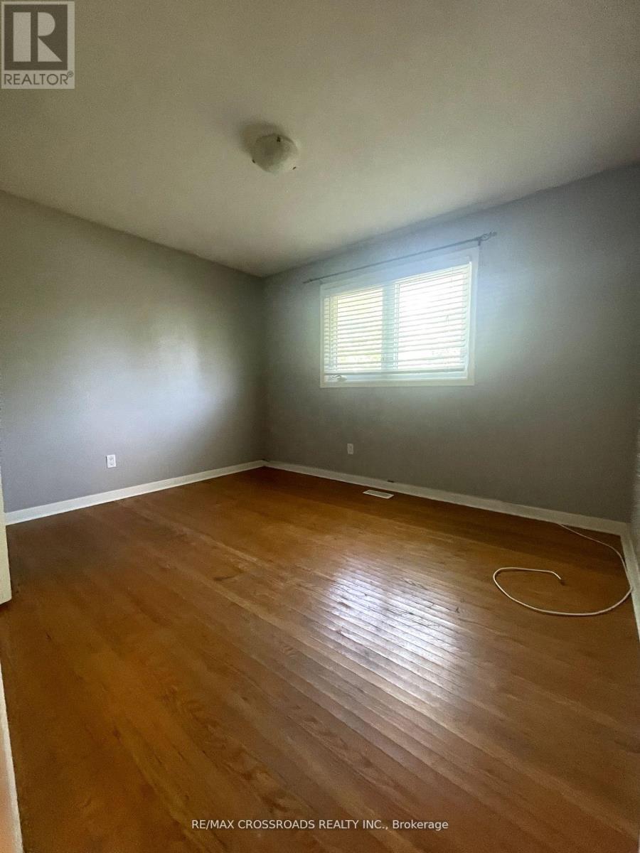 Upper - 89 Ottaway Avenue, Barrie, ON - Indoor Photo Showing Other Room