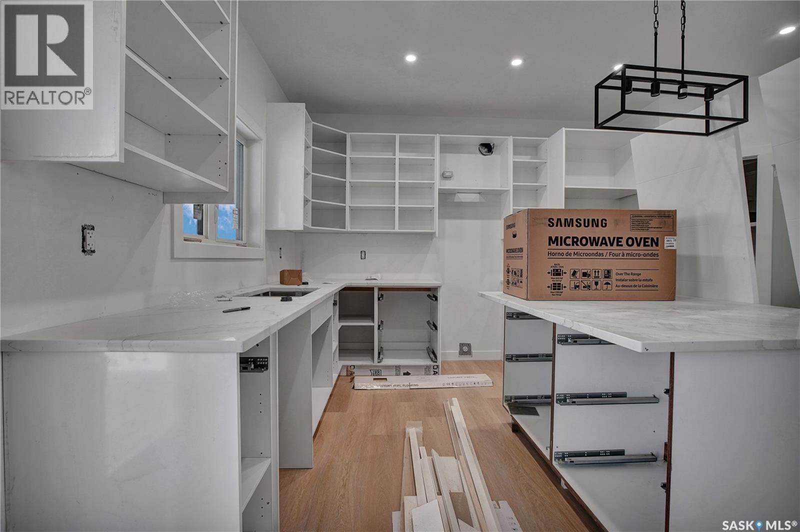 614 Casper Cove, Warman, SK - Indoor Photo Showing Other Room