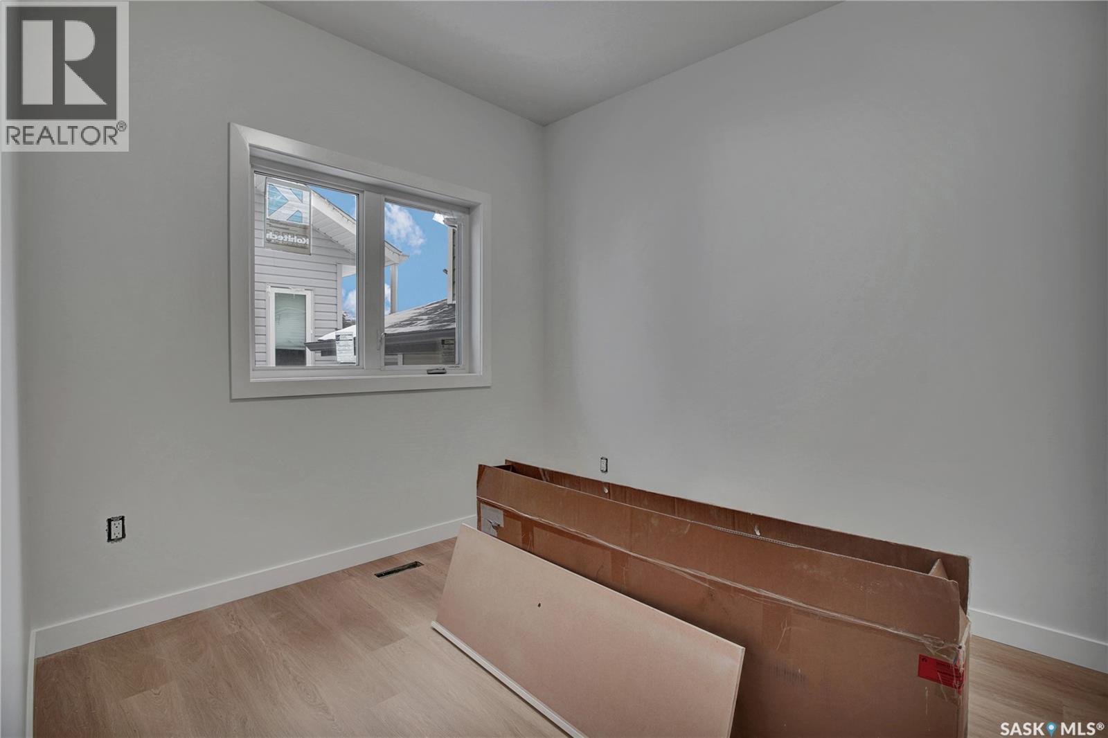 614 Casper Cove, Warman, SK - Indoor Photo Showing Other Room