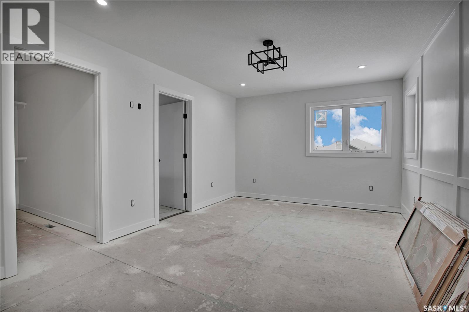 614 Casper Cove, Warman, SK - Indoor Photo Showing Other Room