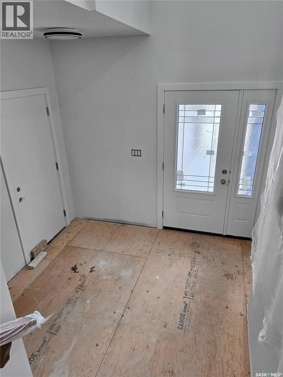 614 Casper Cove, Warman, SK - Indoor Photo Showing Other Room