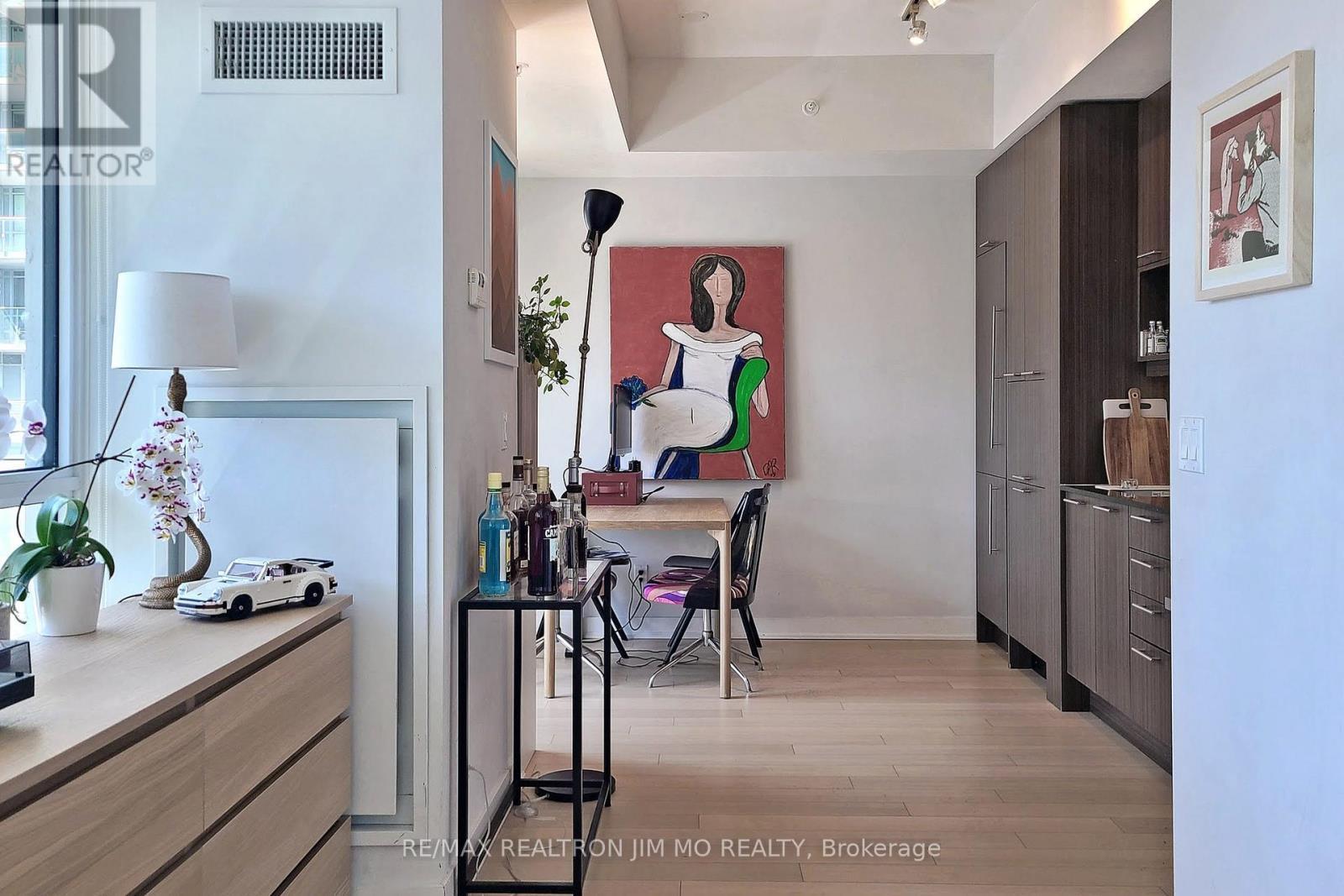 2604 - 199 Richmond Street W, Toronto, ON - Indoor