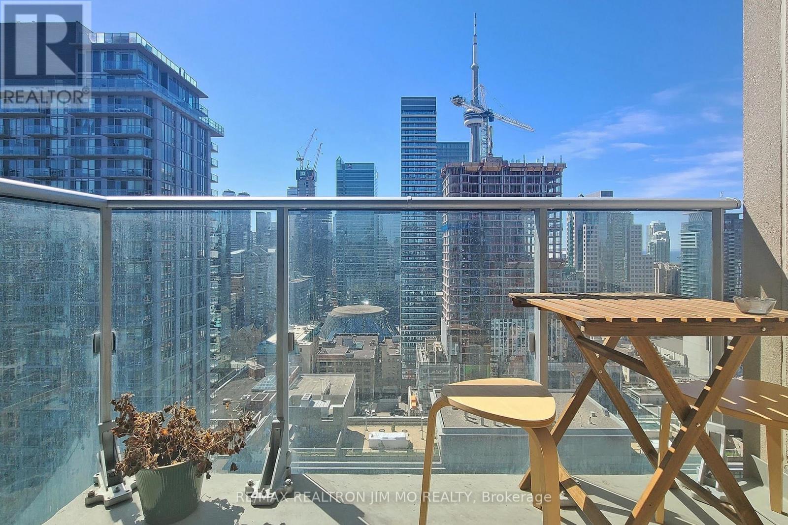 2604 - 199 Richmond Street W, Toronto, ON - Outdoor