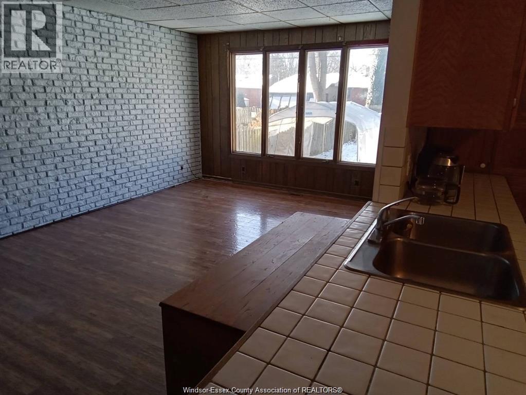 3277 Dominion, Windsor, ON - Indoor
