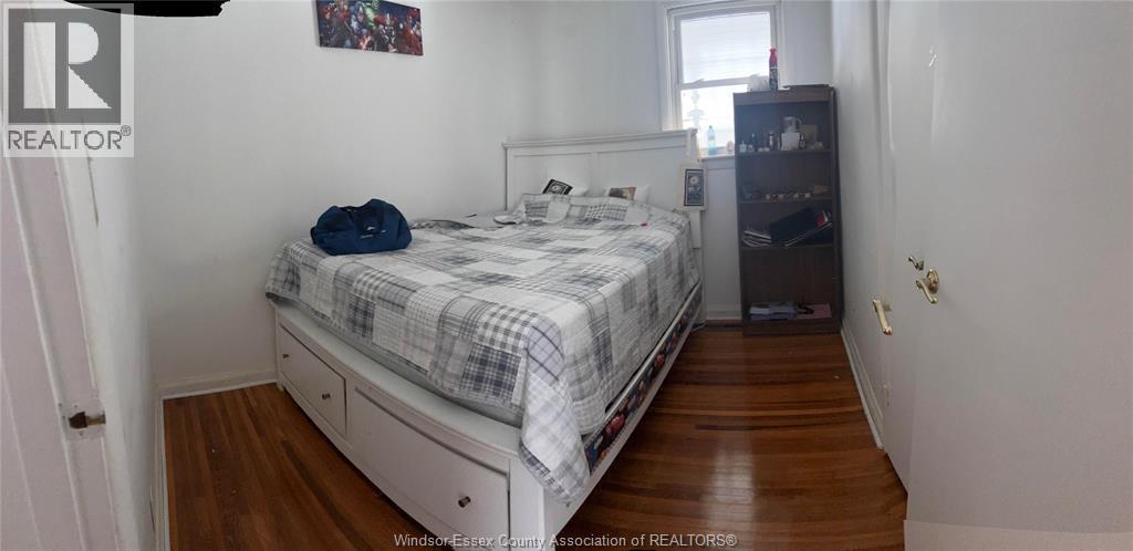 3277 Dominion, Windsor, ON - Indoor Photo Showing Bedroom