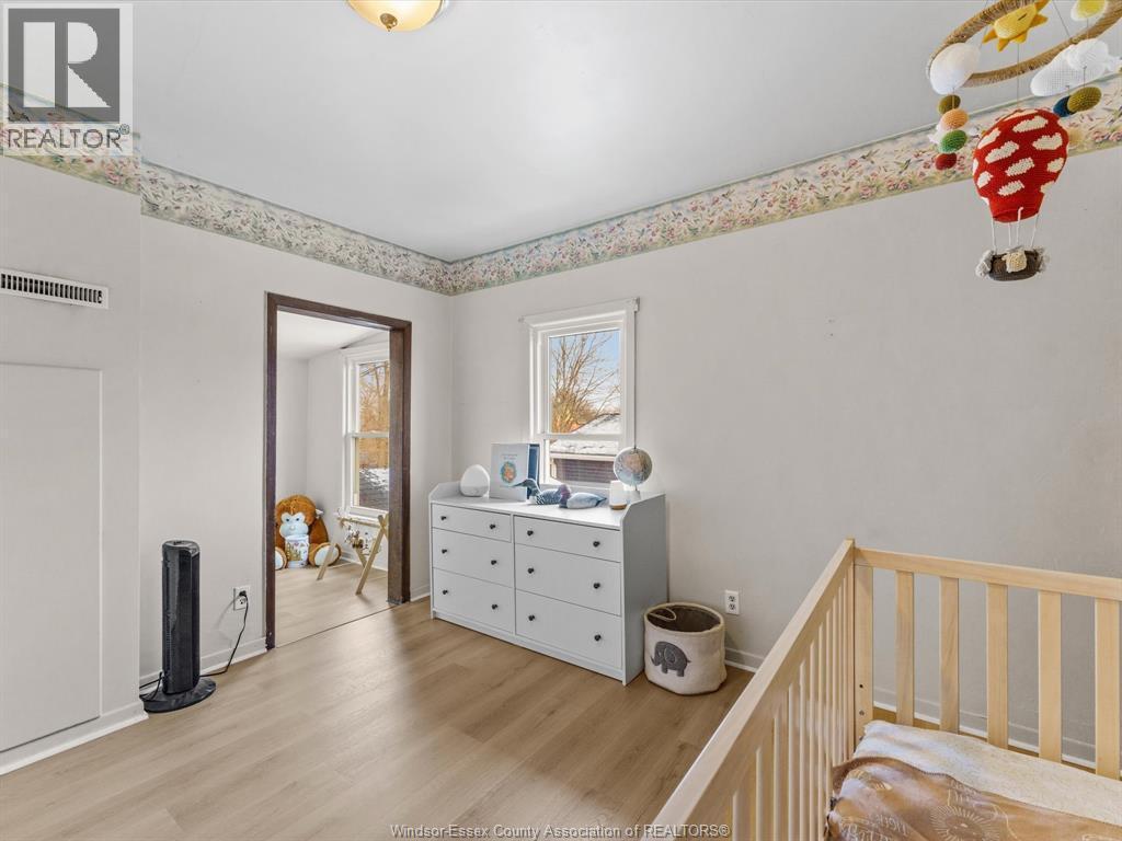 21 Wellington Avenue West, Essex, ON - Indoor Photo Showing Bedroom