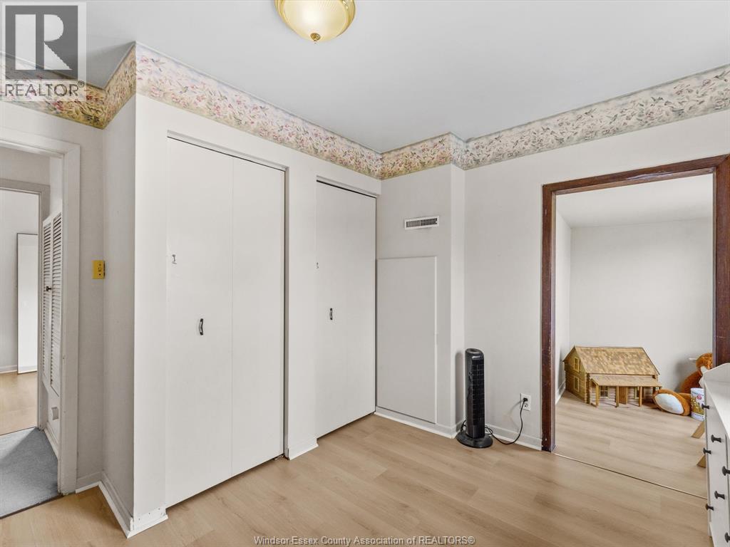 21 Wellington Avenue West, Essex, ON - Indoor Photo Showing Other Room