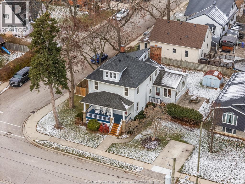 21 Wellington Avenue West, Essex, ON - Outdoor