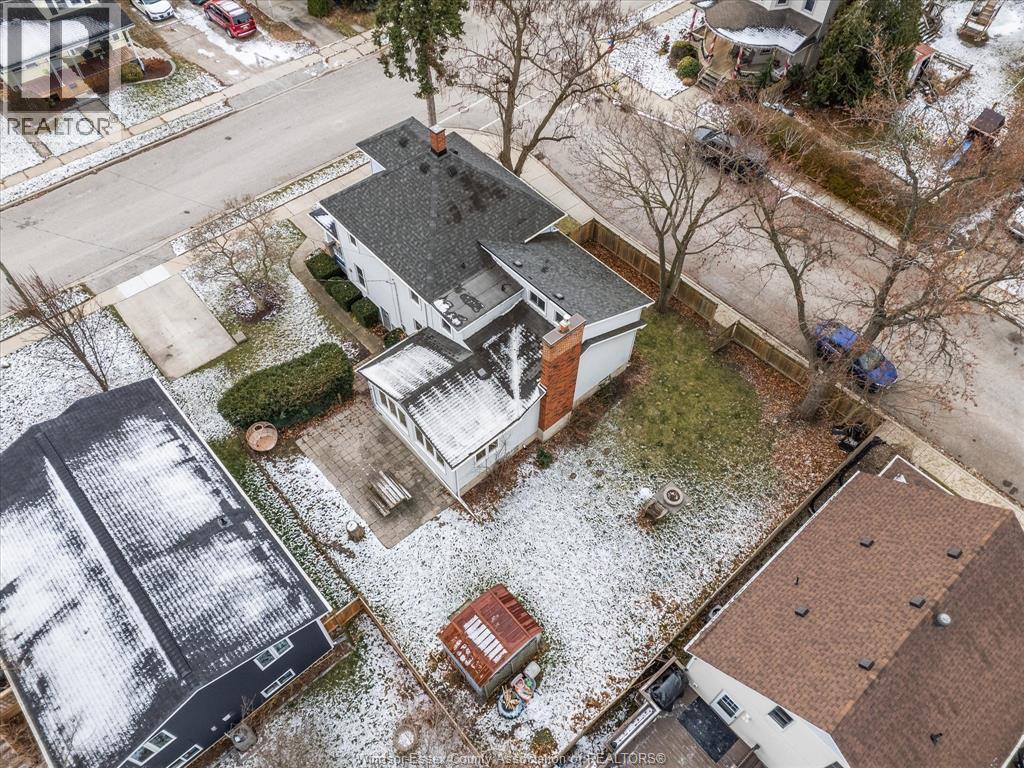 21 Wellington Avenue West, Essex, ON - Outdoor