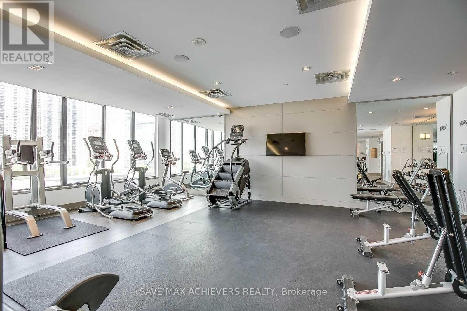 801 - 510 Curran Place, Mississauga, ON - Indoor Photo Showing Gym Room