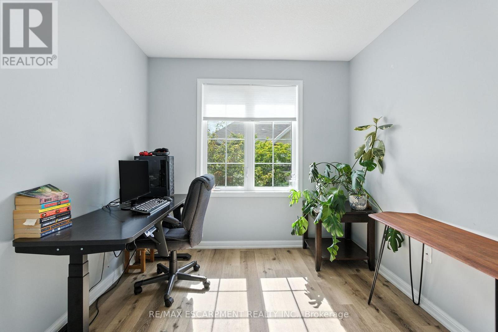 61 - 21 Diana Avenue, Brantford, ON - Indoor Photo Showing Office