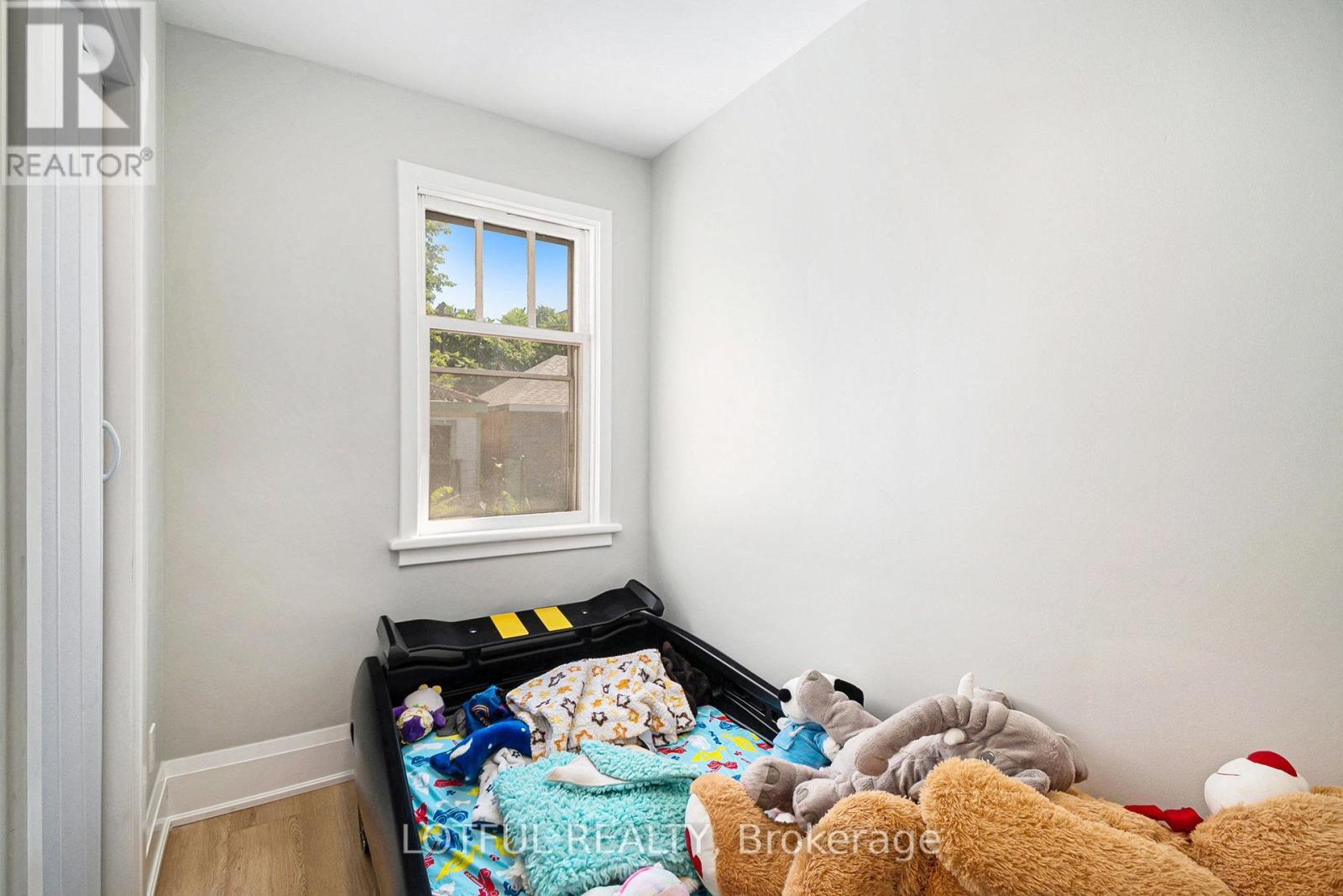 13 Pinehurst Avenue, Ottawa, ON - Indoor