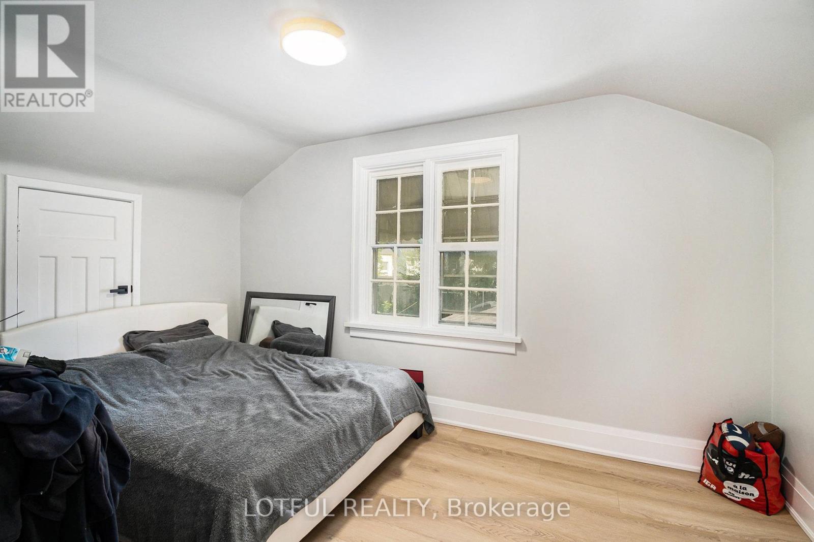 13 Pinehurst Avenue, Ottawa, ON - Indoor Photo Showing Bedroom