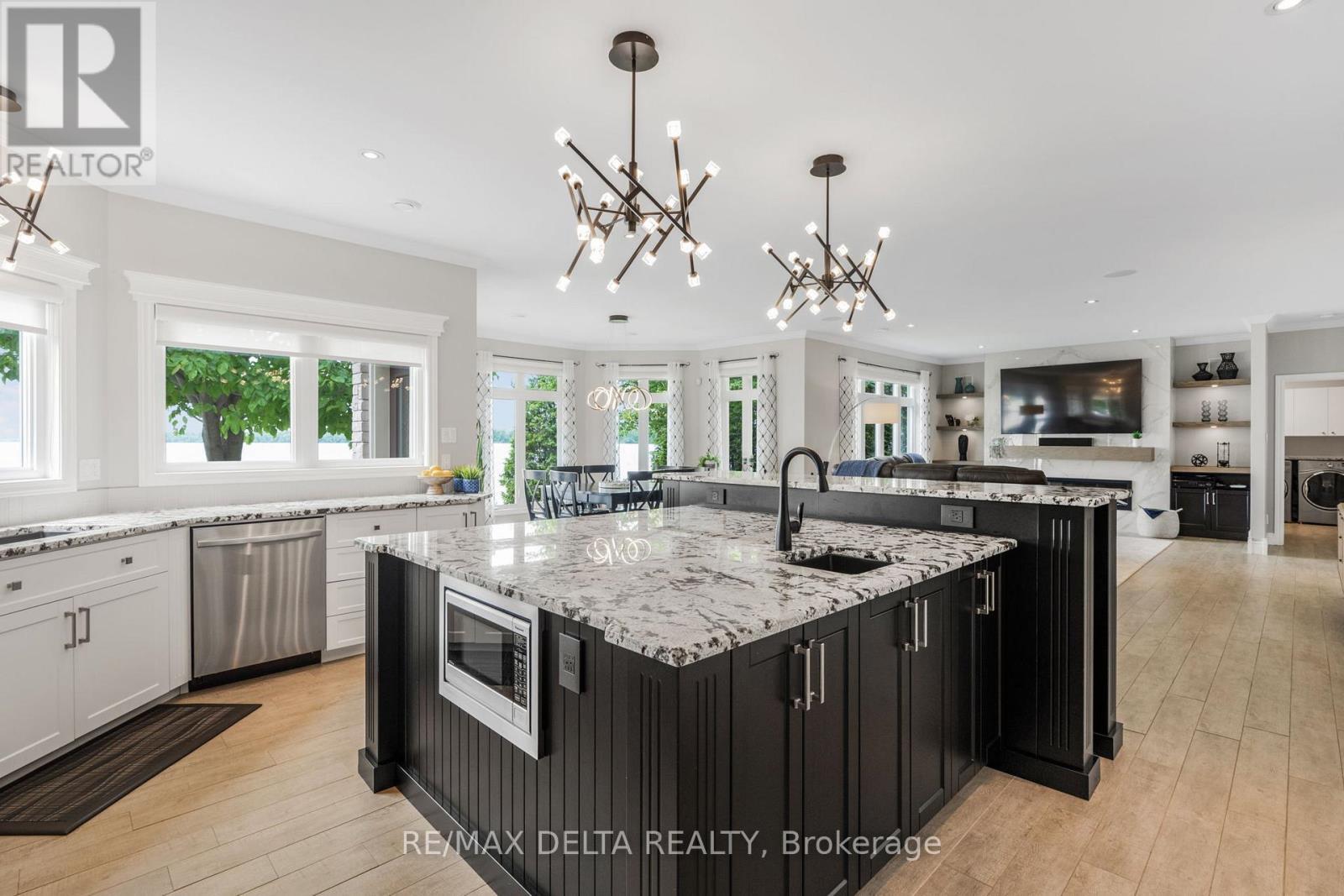 150 Voisine Road, Clarence-Rockland, ON - Indoor Photo Showing Kitchen With Upgraded Kitchen