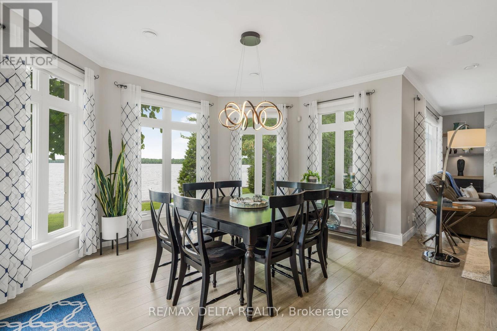 150 Voisine Road, Clarence-Rockland, ON - Indoor Photo Showing Dining Room