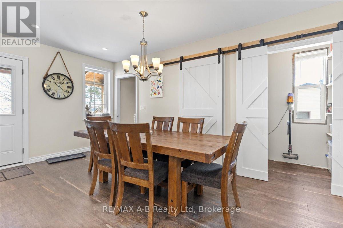 5145 Perth Line 44, Perth South (Sebringville), ON - Indoor Photo Showing Dining Room