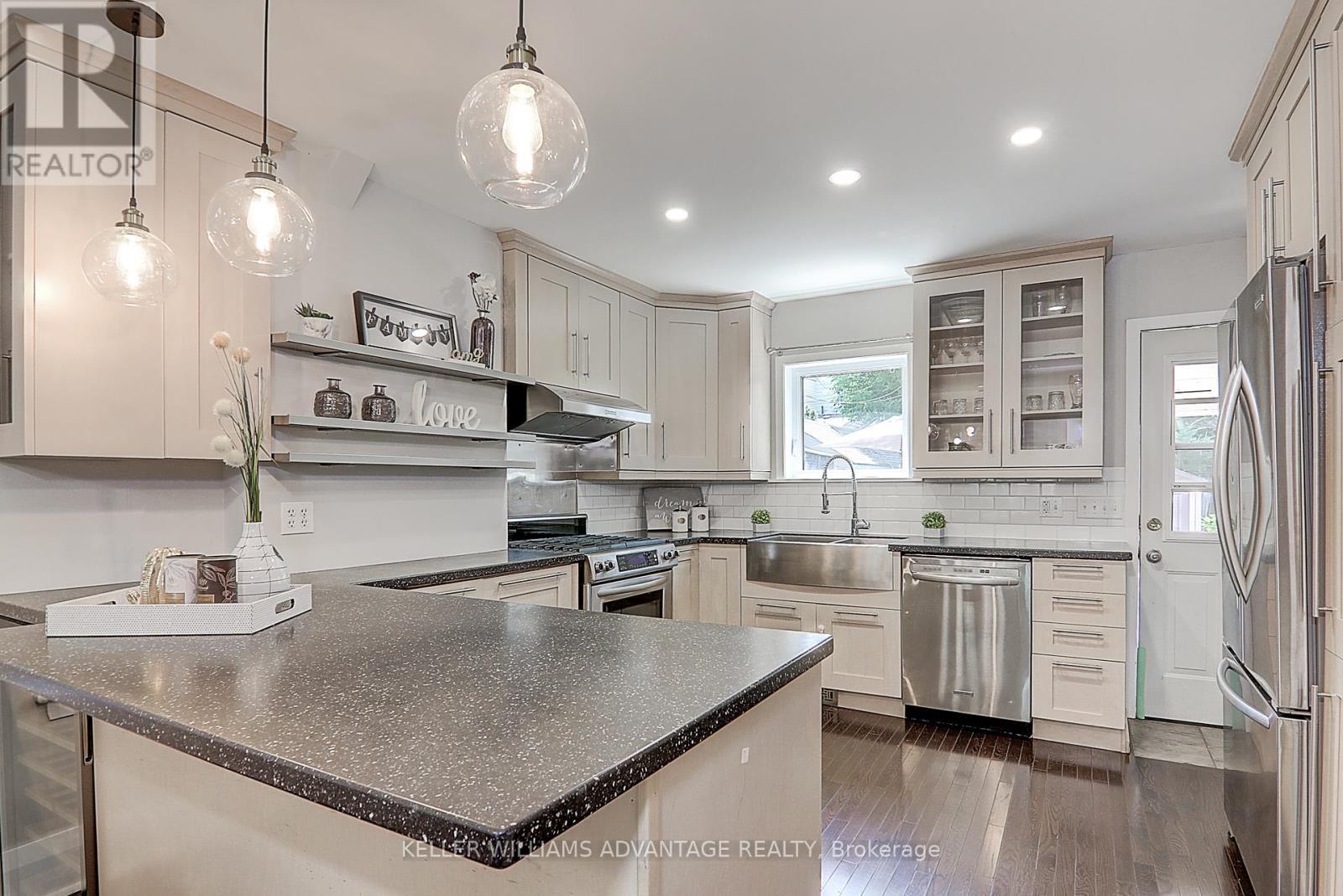 167 Queensdale Avenue, Toronto, ON - Indoor Photo Showing Kitchen