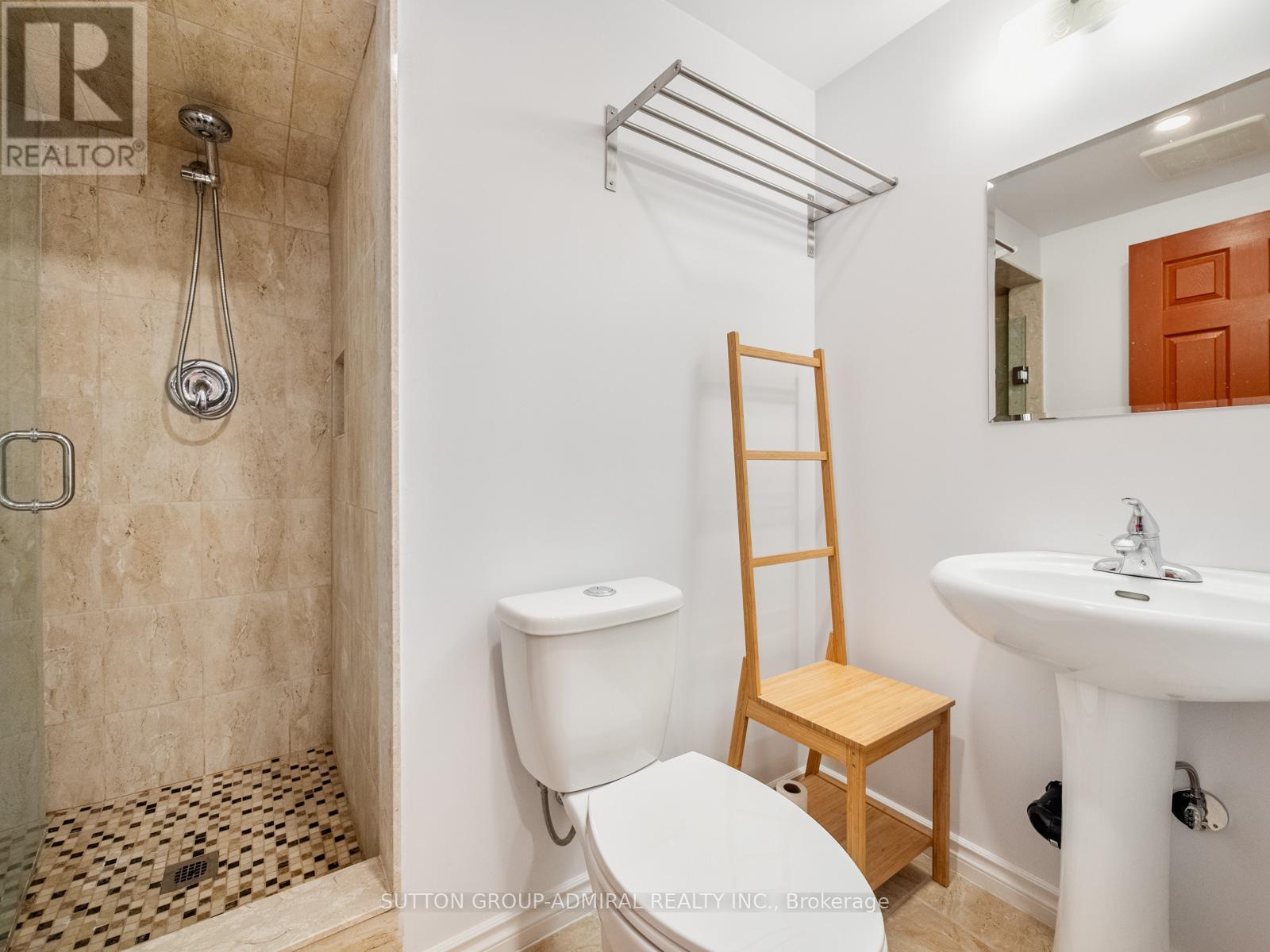 7 San Marko Place, Vaughan, ON - Indoor Photo Showing Bathroom