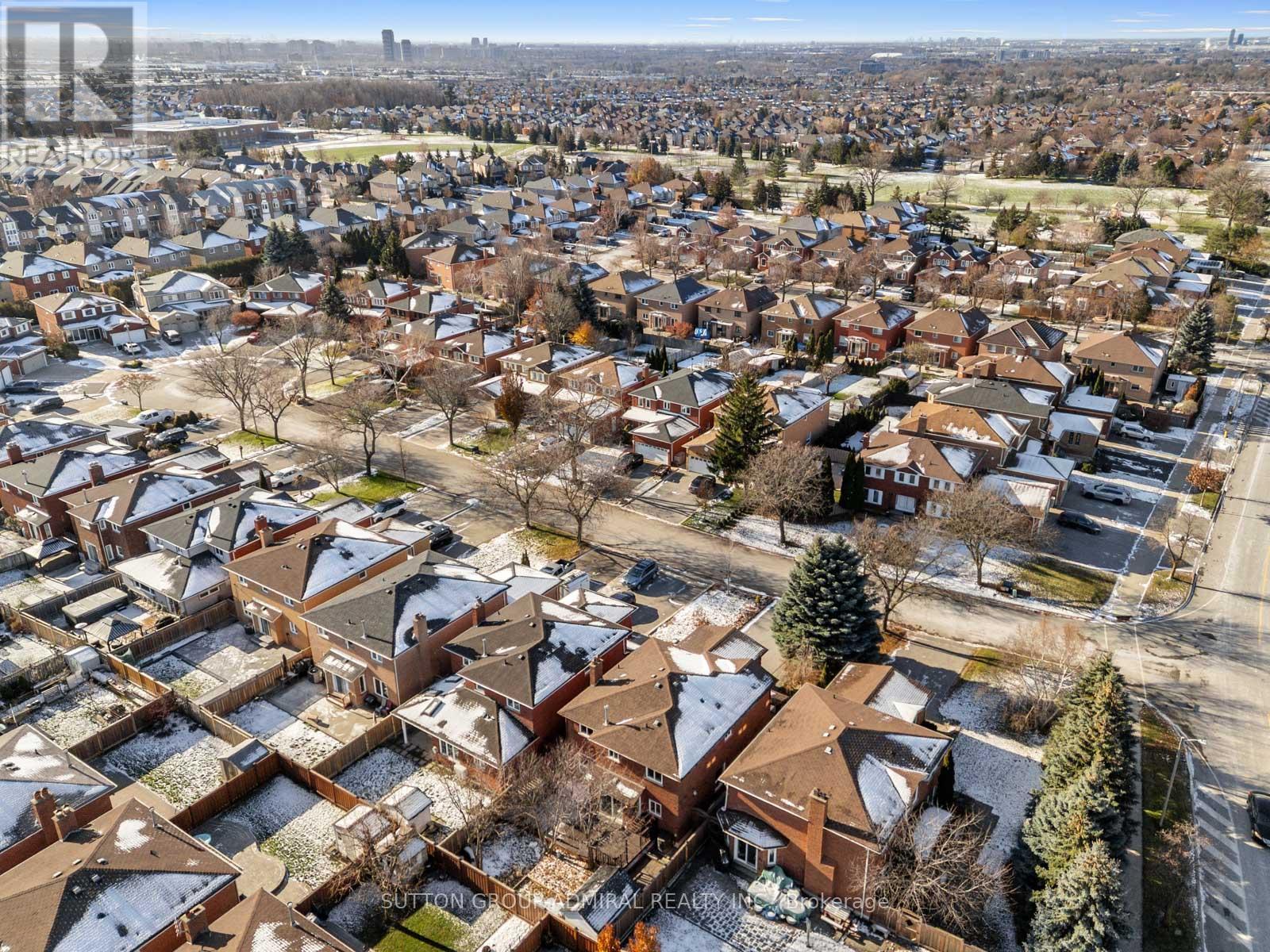 7 San Marko Place, Vaughan, ON - Outdoor With View