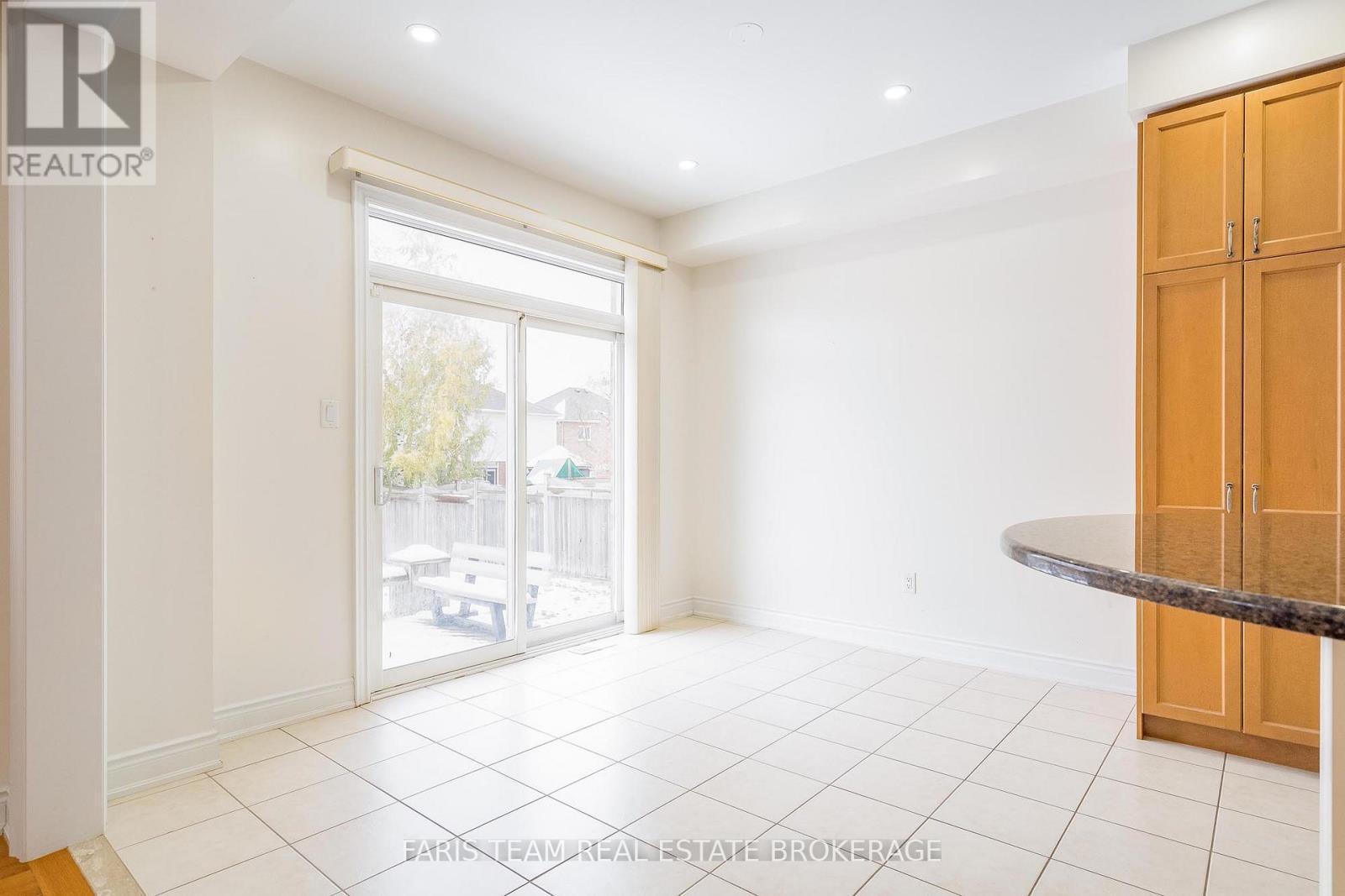 146 Sandringham Drive, Barrie, ON - Indoor Photo Showing Other Room