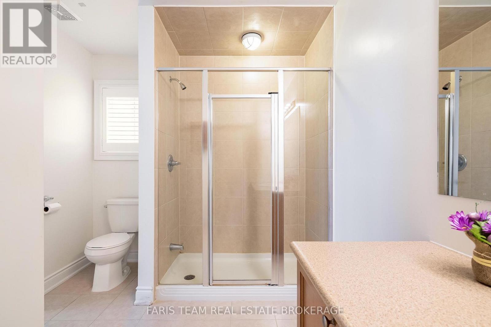 146 Sandringham Drive, Barrie, ON - Indoor Photo Showing Bathroom