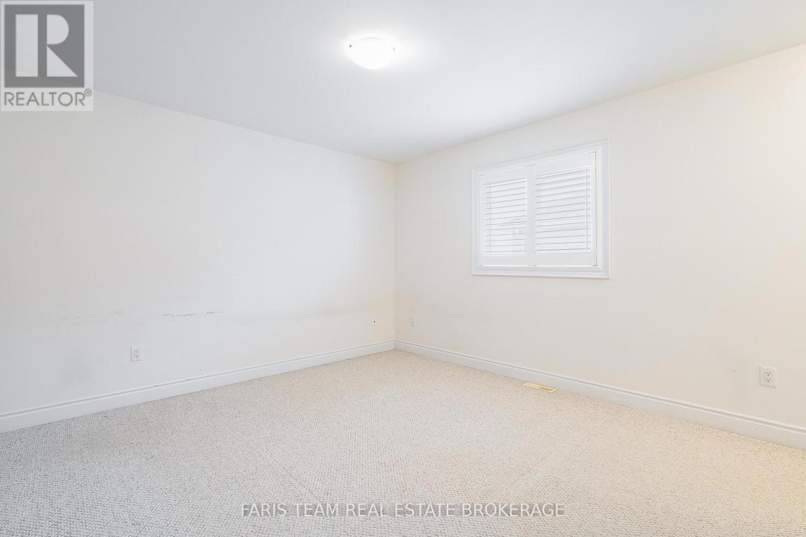 146 Sandringham Drive, Barrie, ON - Indoor Photo Showing Other Room