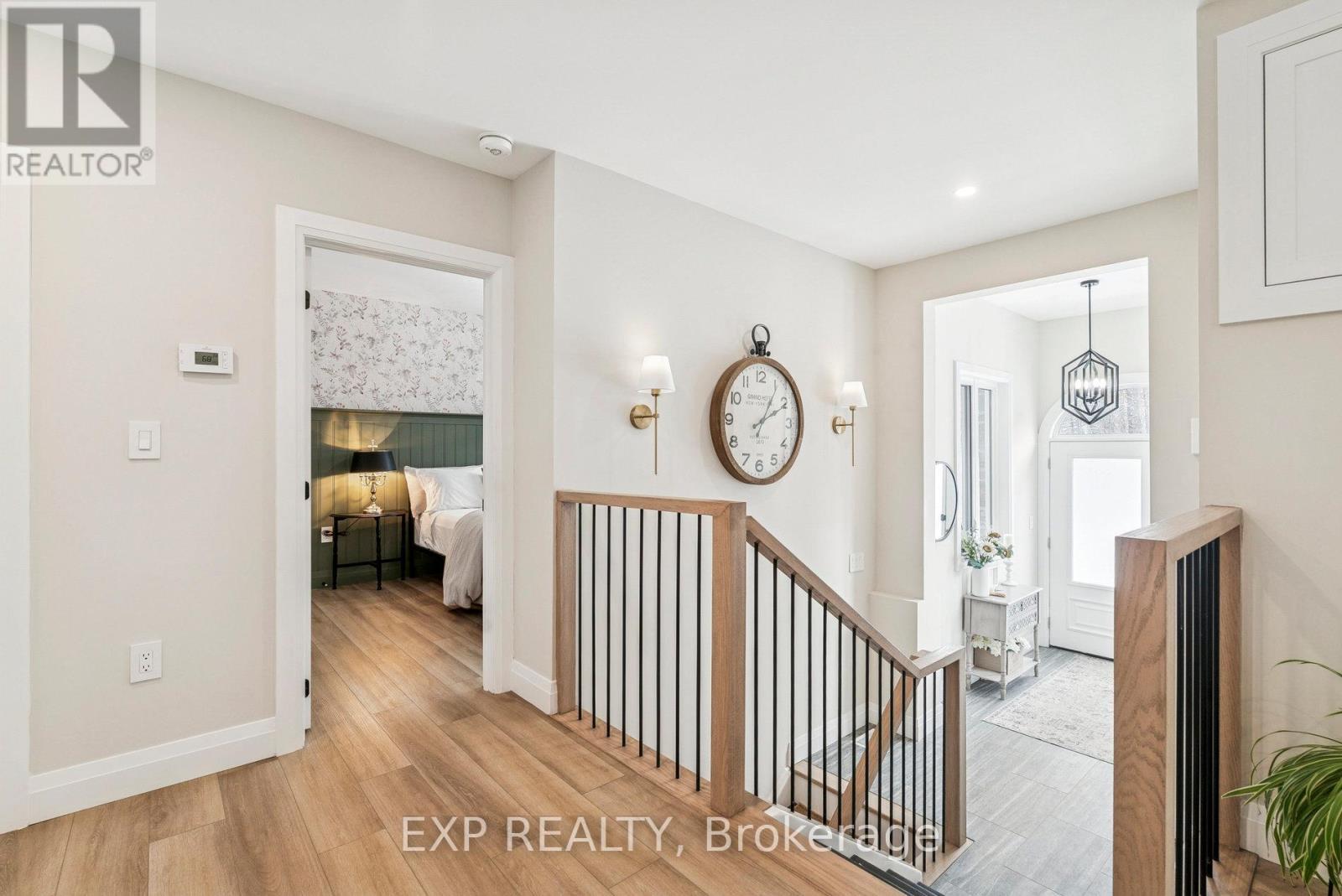 2386 South Orr Lake Road, Springwater, ON - Indoor Photo Showing Other Room