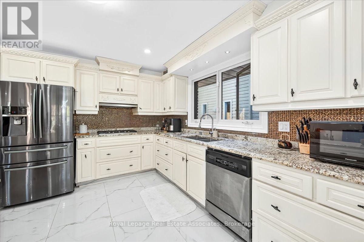 51 Picton Street, Hamilton, ON - Indoor Photo Showing Kitchen With Double Sink