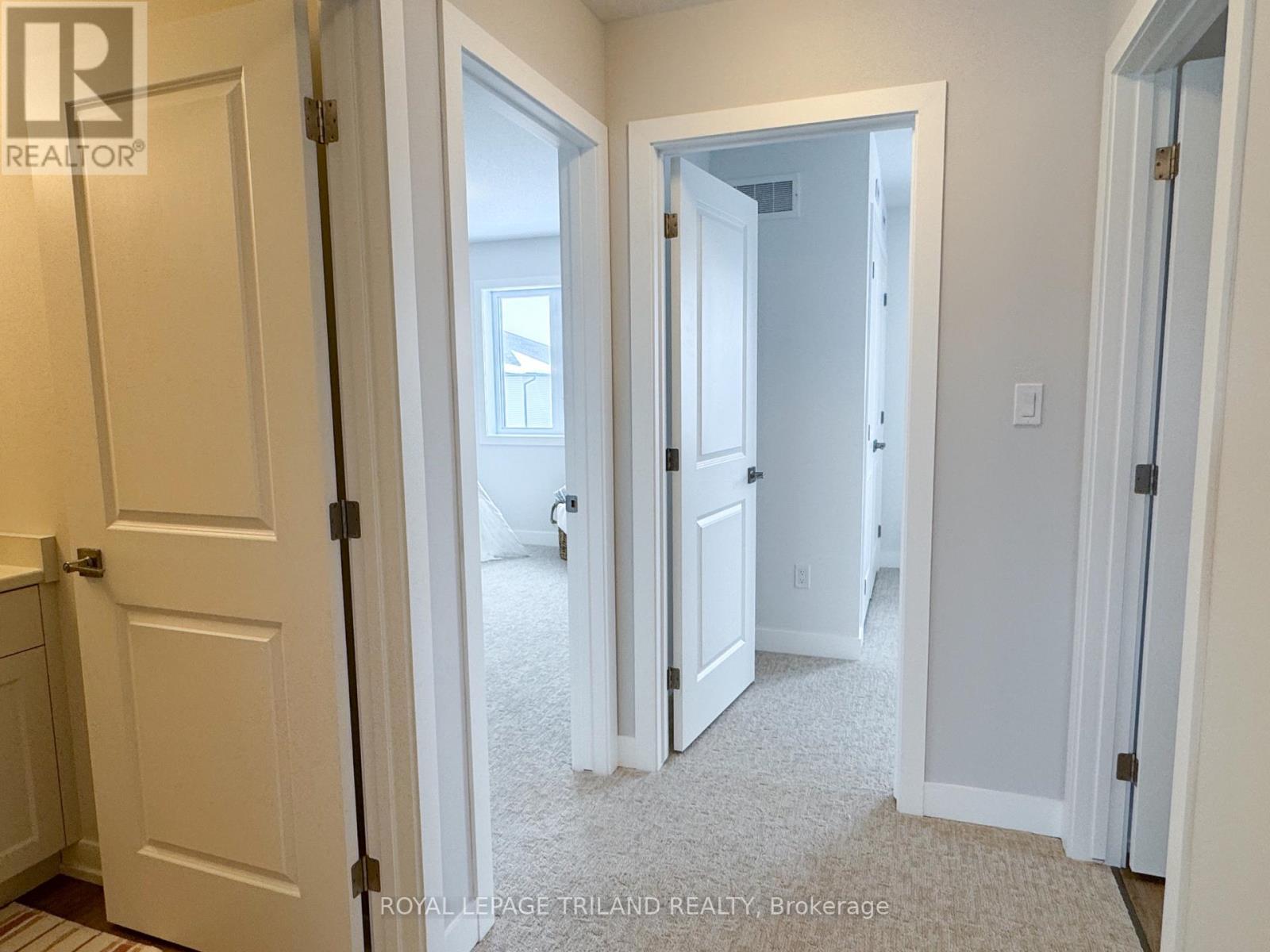 112 Styles Drive, St. Thomas, ON - Indoor Photo Showing Other Room