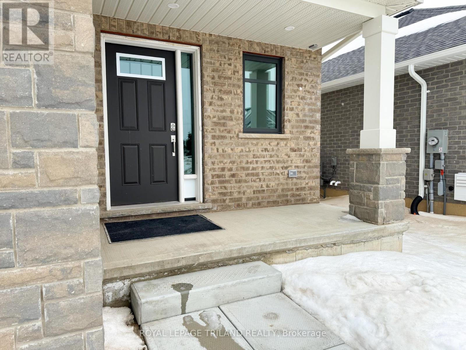 112 Styles Drive, St. Thomas, ON - Outdoor