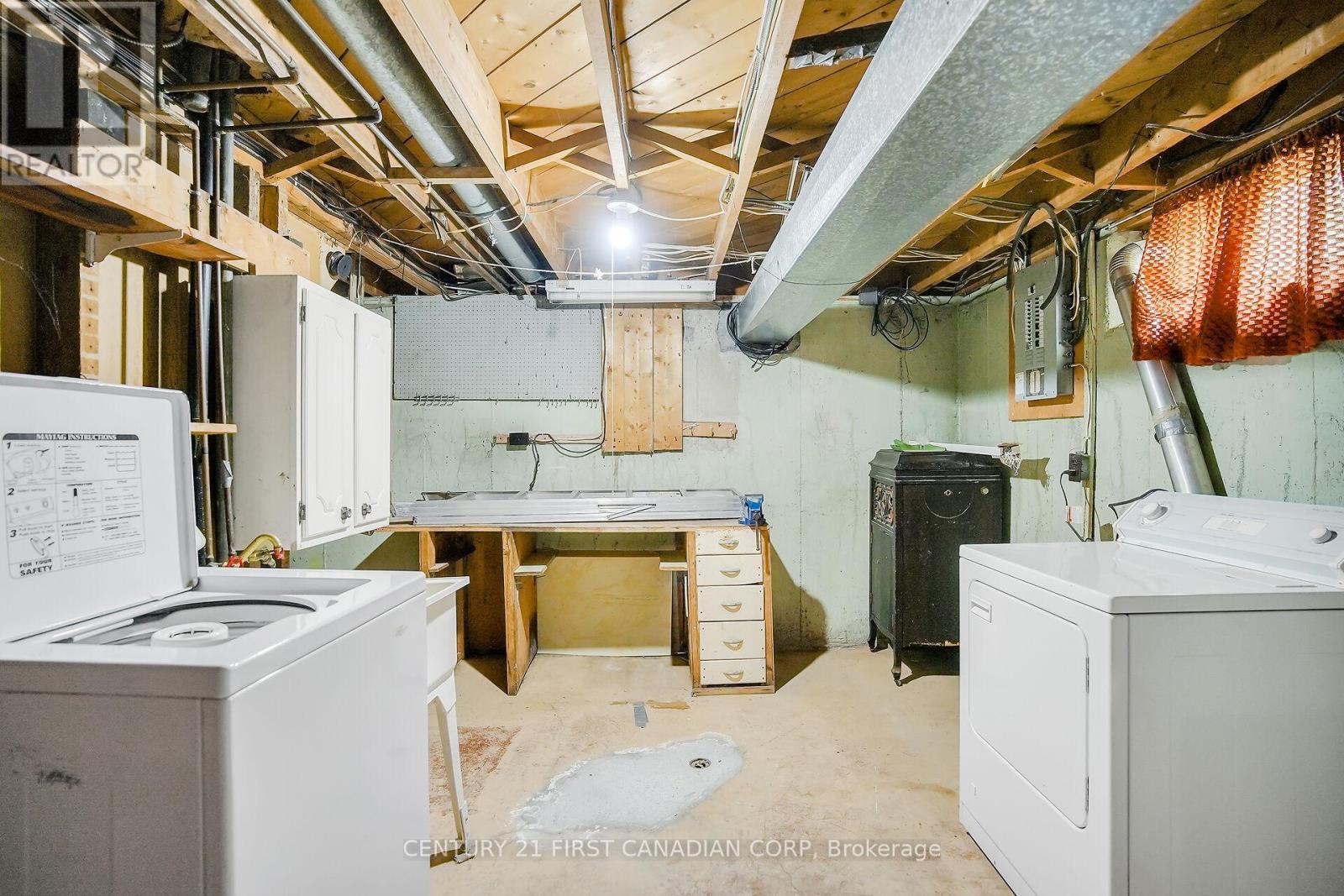 119 Bancroft Road, London East (East I), ON - Indoor Photo Showing Laundry Room
