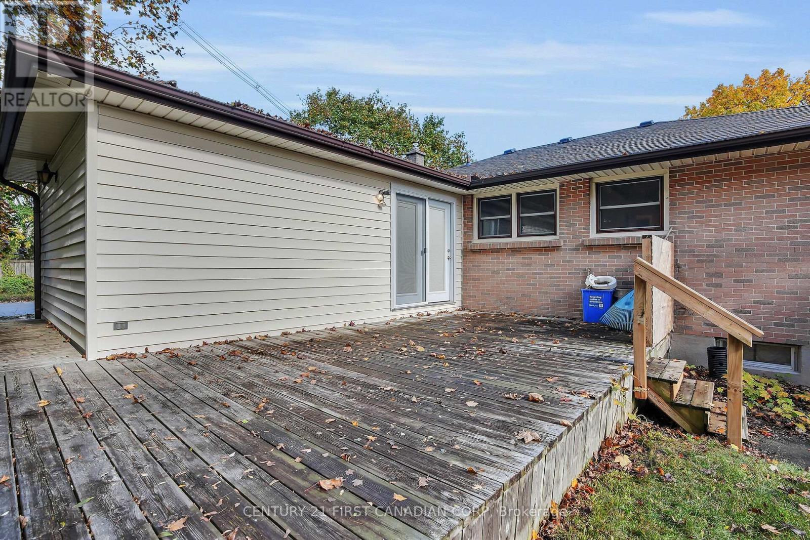 119 Bancroft Road, London East (East I), ON - Outdoor With Exterior