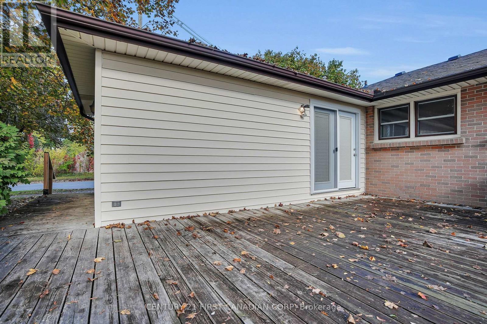 119 Bancroft Road, London East (East I), ON - Outdoor With Exterior