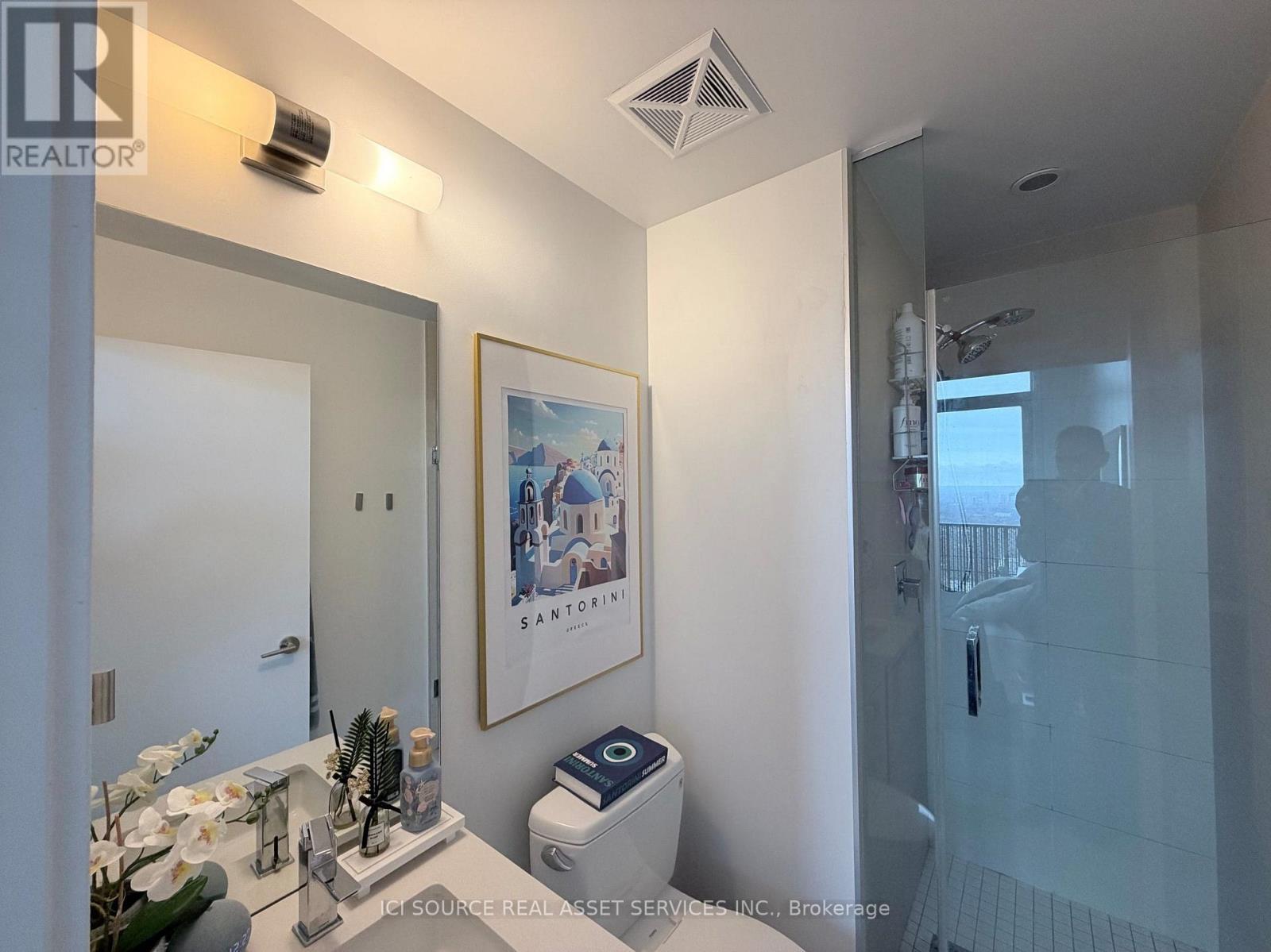 5807 - 8 Eglinton Avenue E, Toronto, ON - Indoor Photo Showing Bathroom