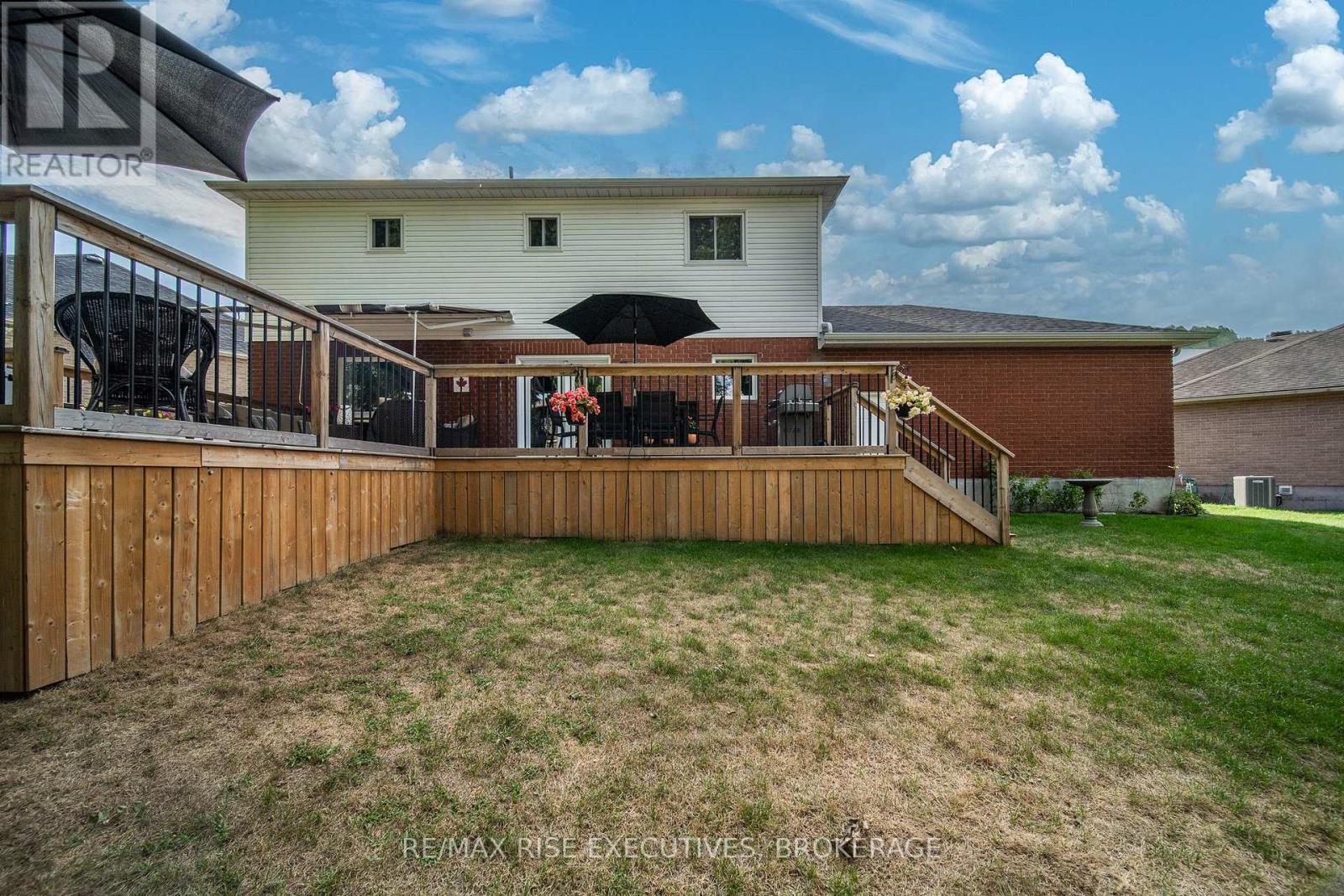 1039 Ryan Court, Kingston (North Of Taylor-Kidd Blvd), ON - Outdoor With Deck Patio Veranda