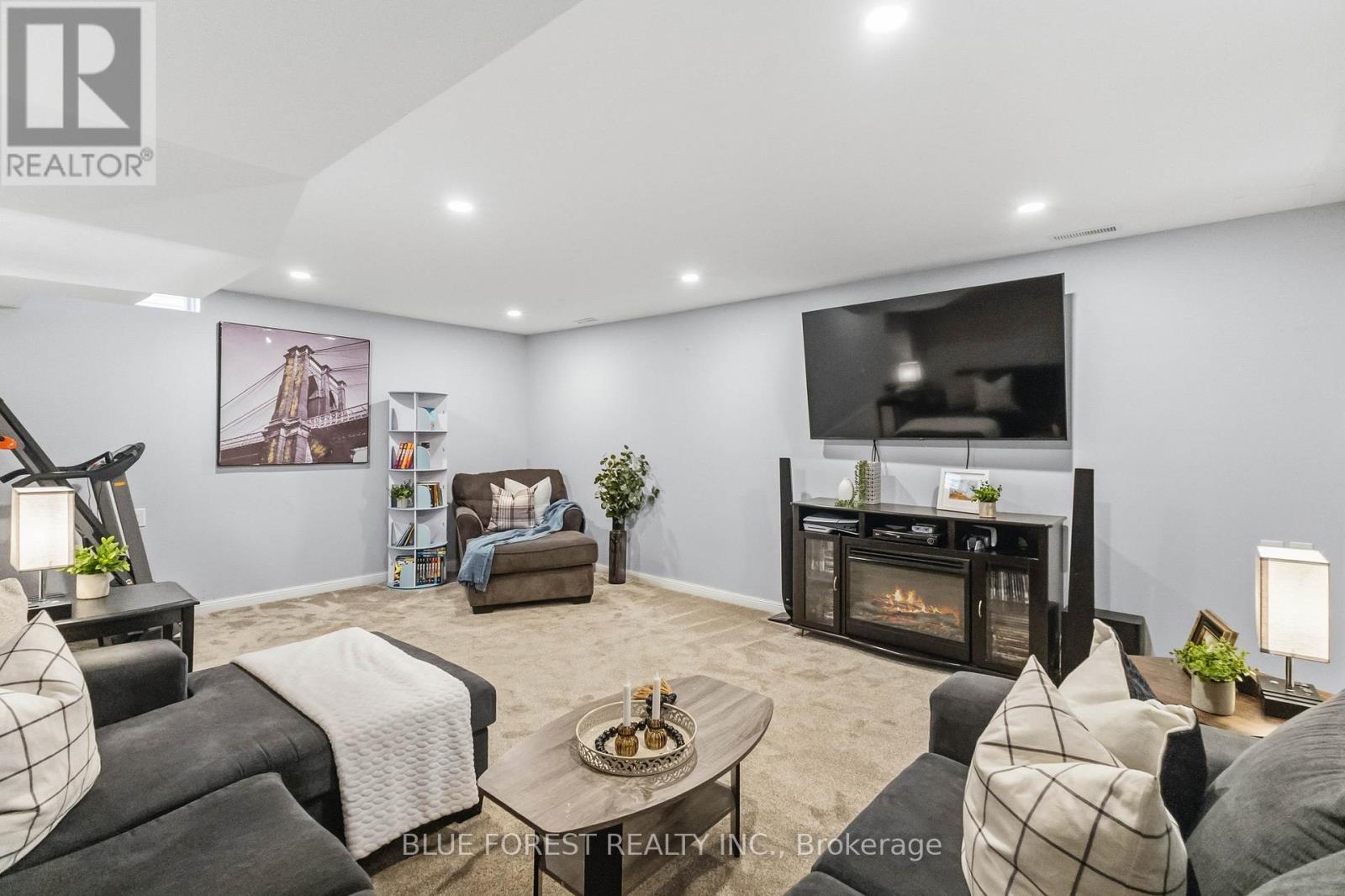 4 Donker Drive, St. Thomas, ON - Indoor