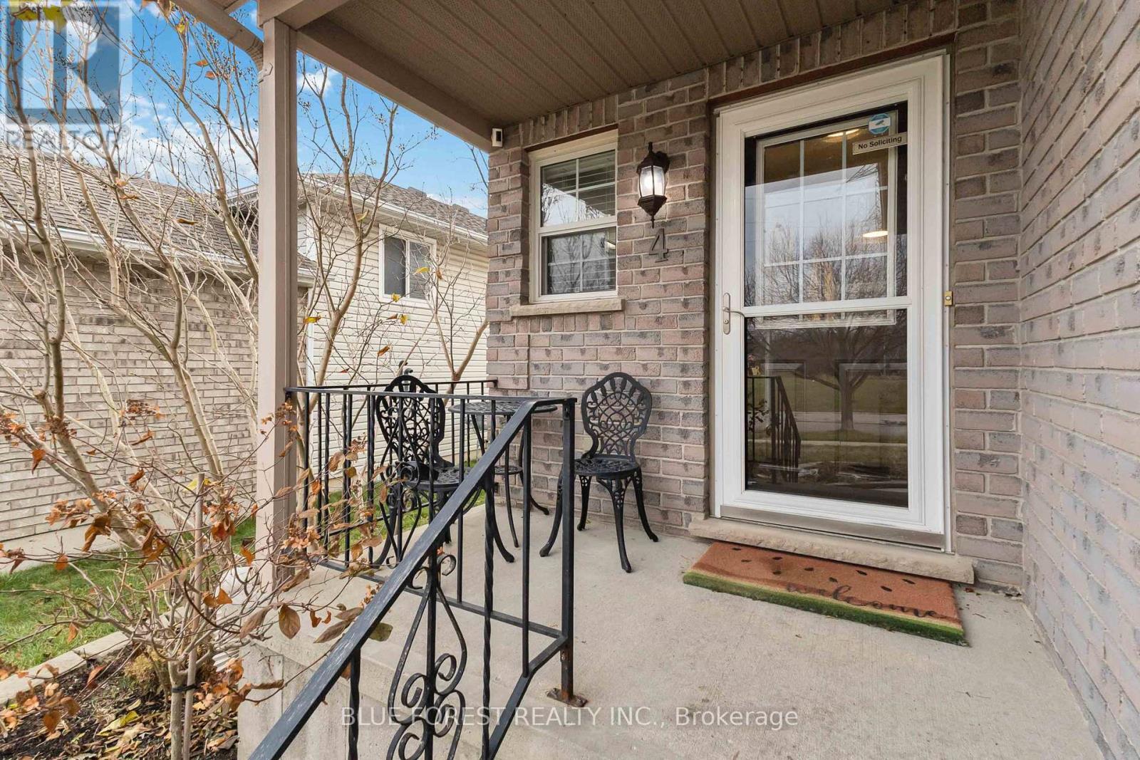 4 Donker Drive, St. Thomas, ON - Outdoor With Exterior