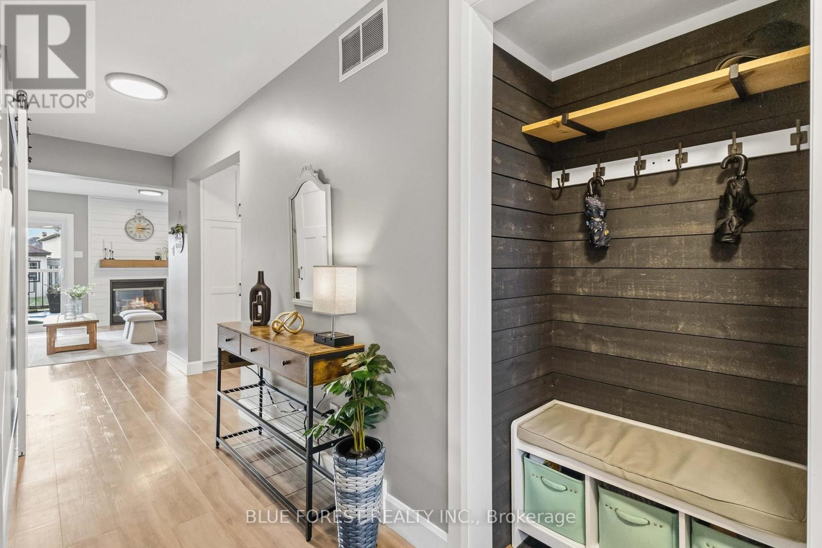 4 Donker Drive, St. Thomas, ON - Indoor Photo Showing Other Room With Fireplace