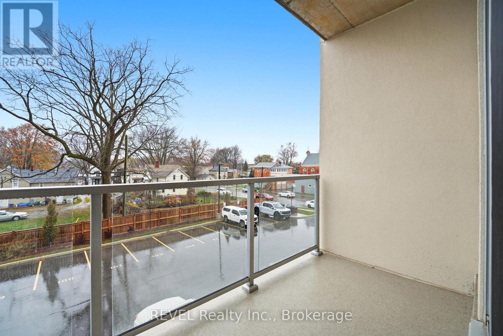 203 - 118 West Street, Port Colborne (Sugarloaf), ON - Outdoor With Balcony