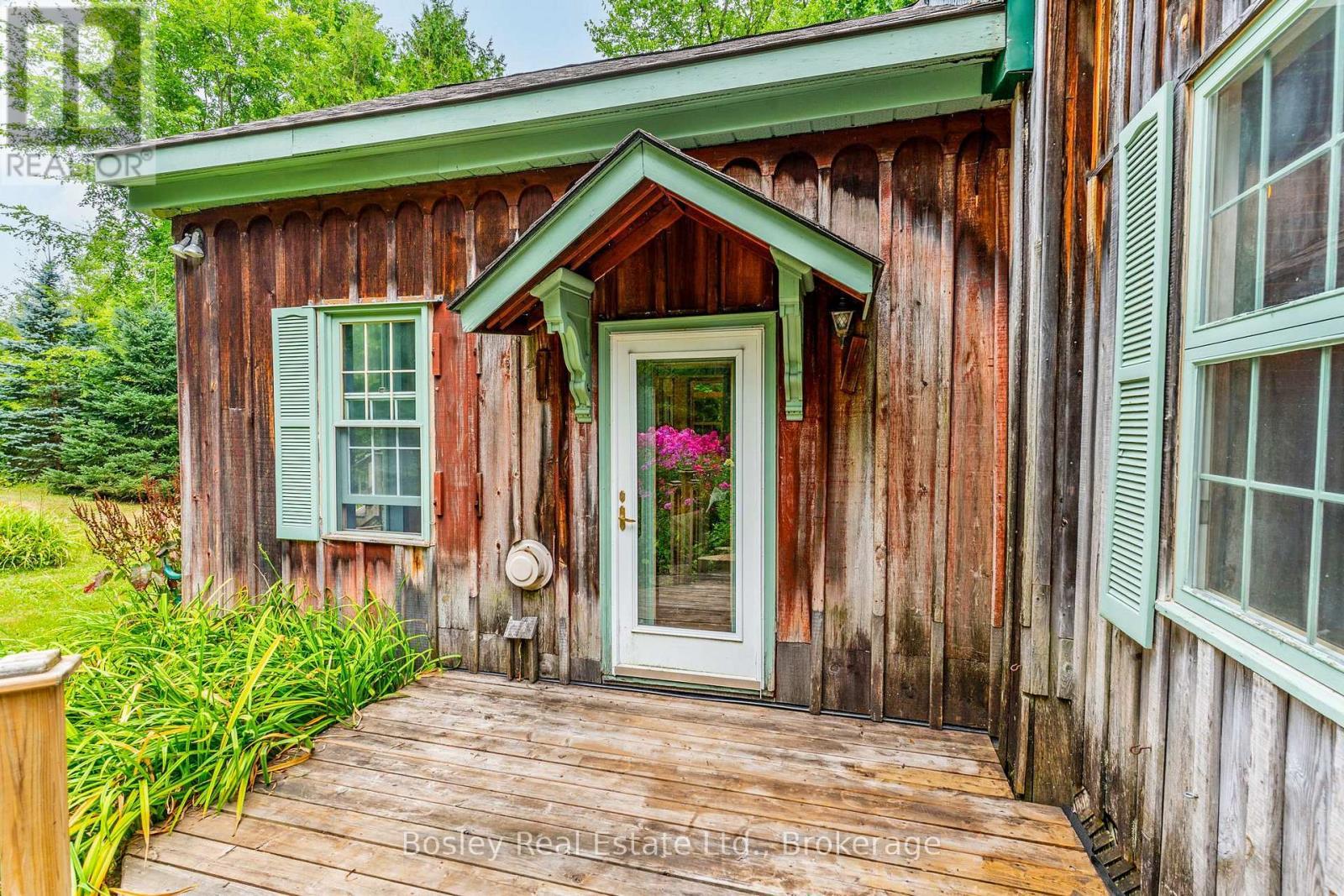 355276 The Blue Mountains Euphrasia Townline, Blue Mountains, ON - Outdoor With Deck Patio Veranda