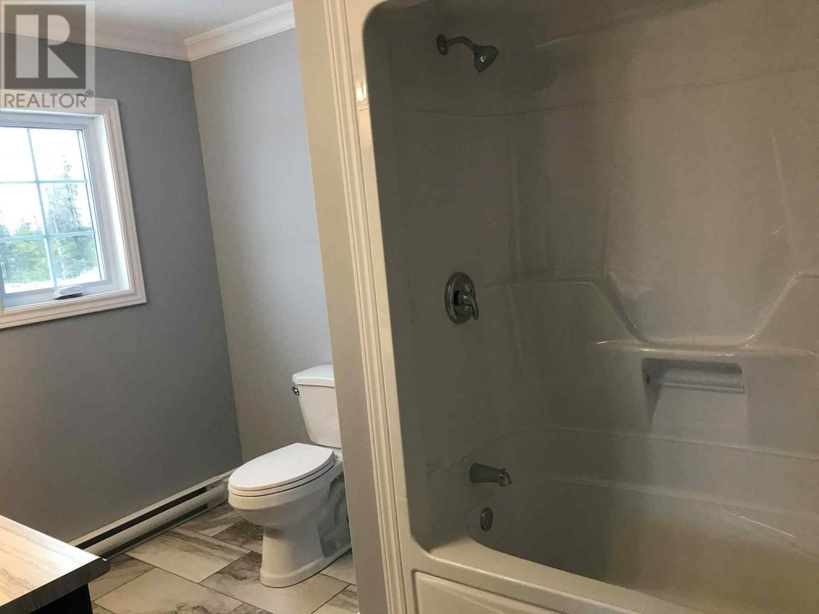 17 Hope Street, Happy Valley- Goose Bay, NL - Indoor Photo Showing Bathroom