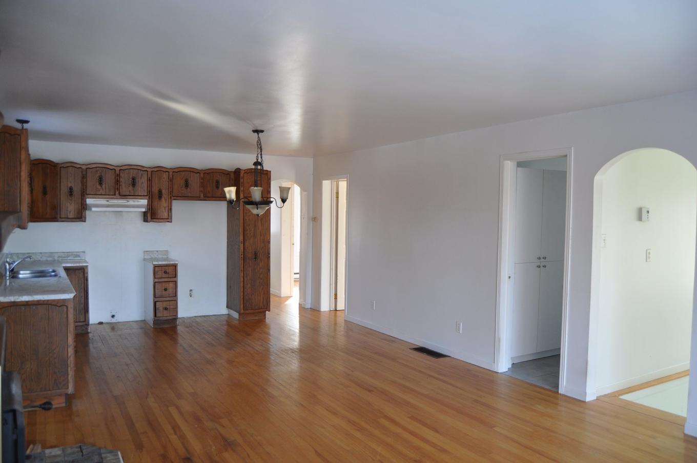 Vue d'ensemble - 3620 Rue St-Pierre O., Saint-Hyacinthe, QC - Indoor Photo Showing Kitchen