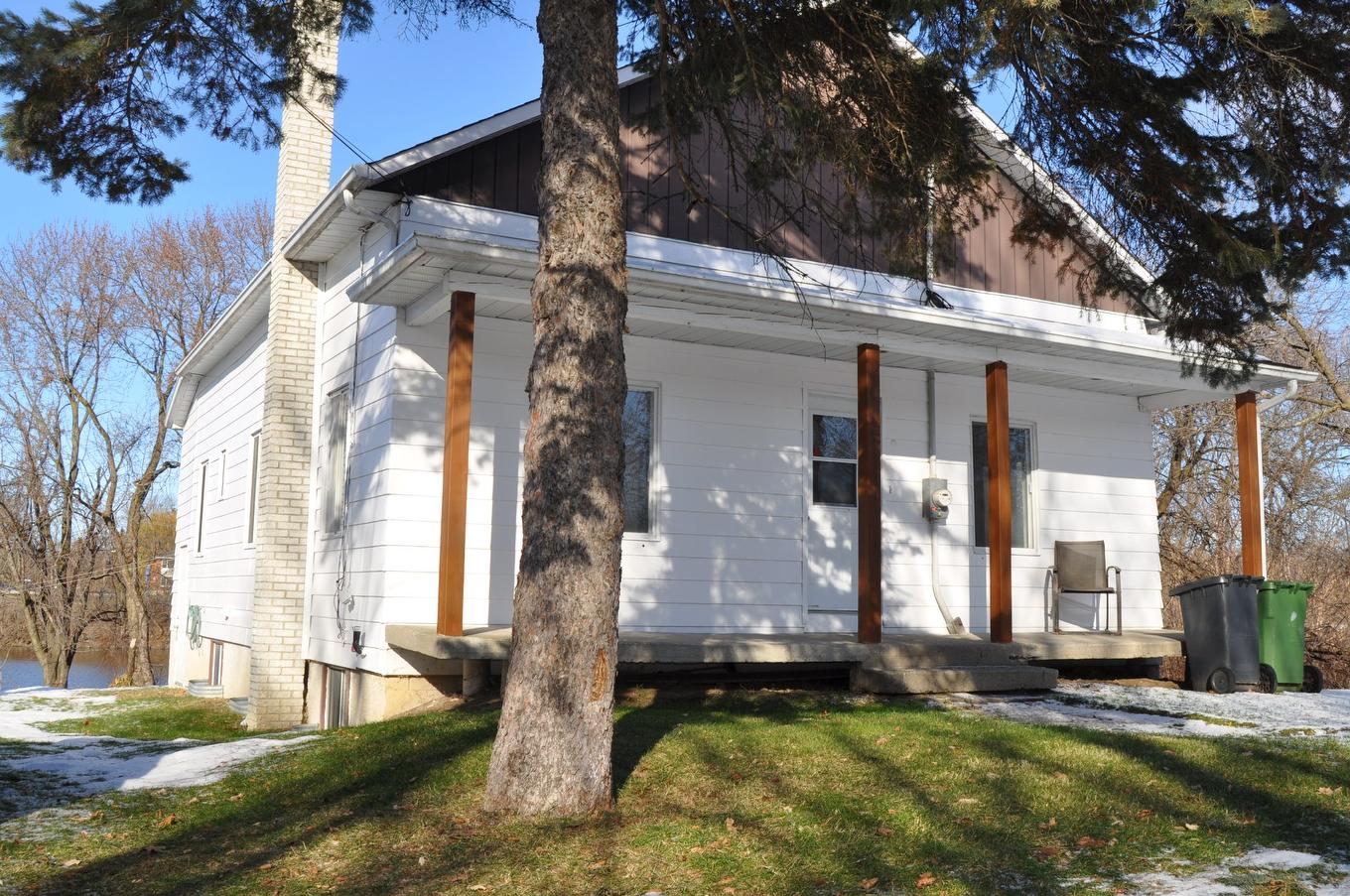 Façade - 3620 Rue St-Pierre O., Saint-Hyacinthe, QC - Outdoor