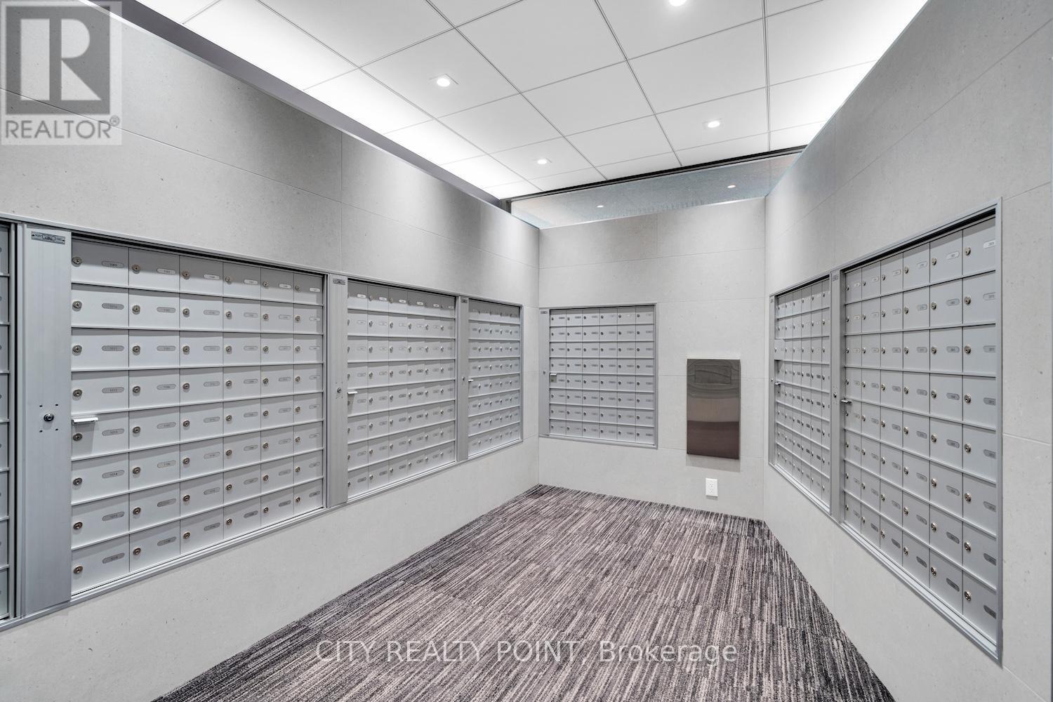 805 - 33 Isabella Street, Toronto, ON - Indoor Photo Showing Other Room