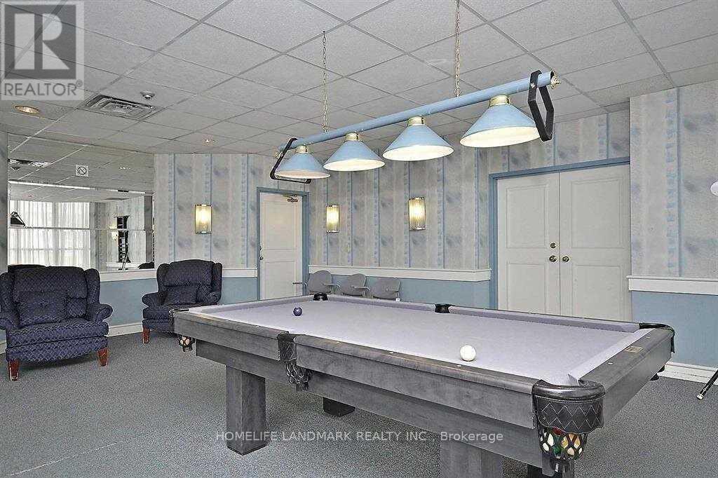 515 - 250 Webb Drive, Mississauga, ON - Indoor Photo Showing Other Room