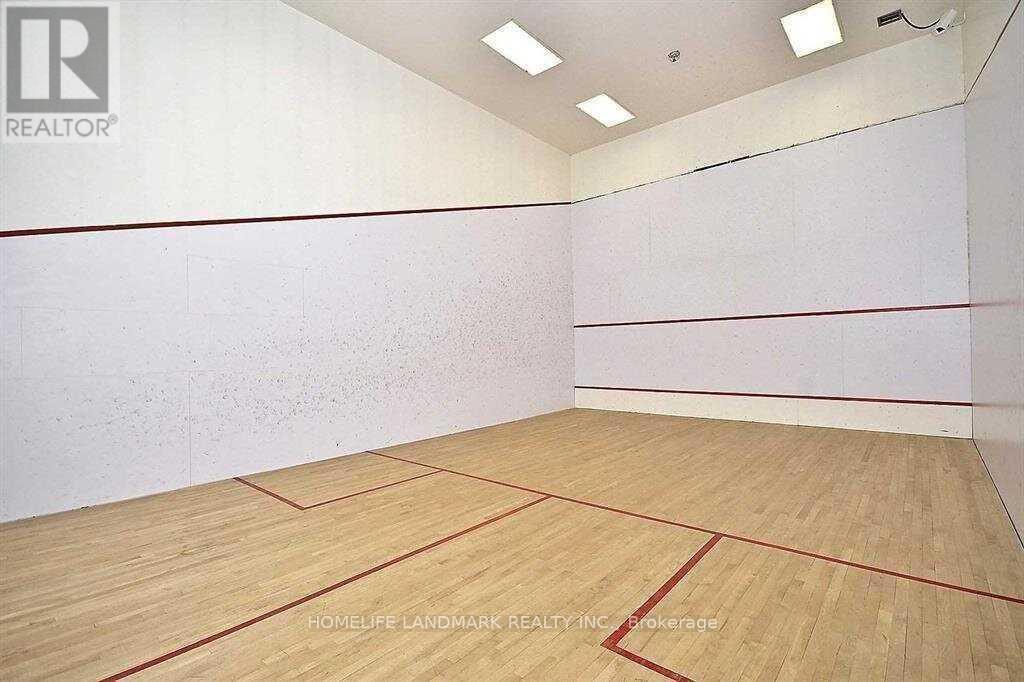 515 - 250 Webb Drive, Mississauga, ON - Indoor Photo Showing Other Room
