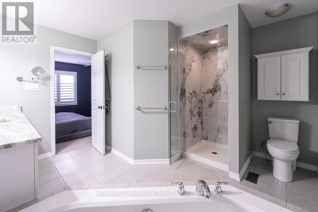 106 Odonnel Drive, Hamilton, ON - Indoor Photo Showing Bathroom