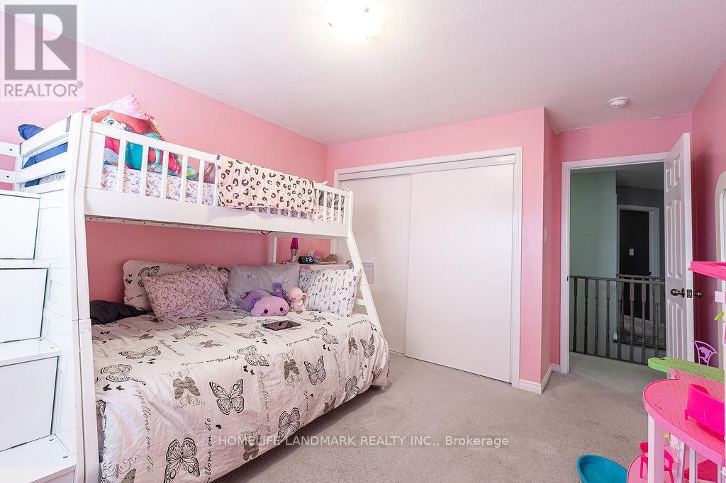 106 Odonnel Drive, Hamilton, ON - Indoor Photo Showing Bedroom